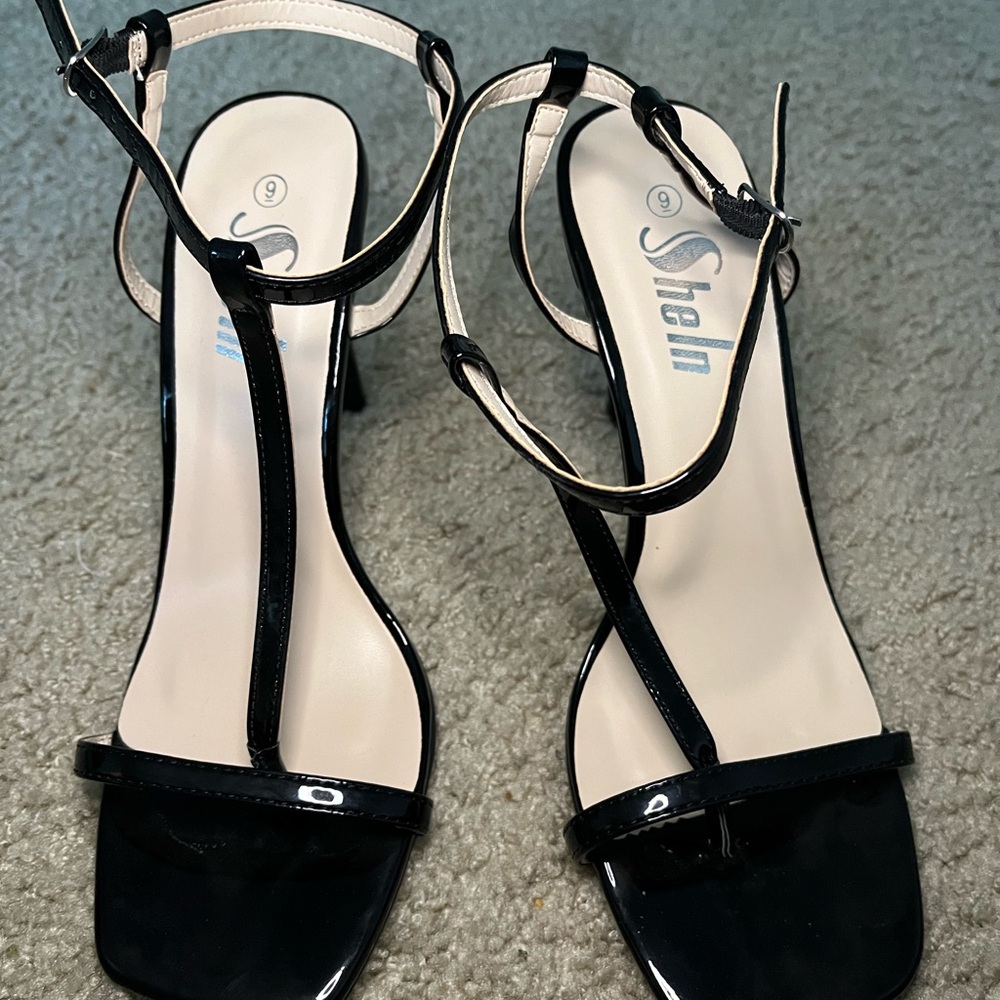 Black sandal heels